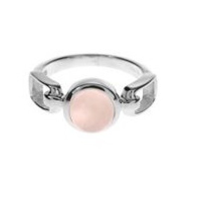Round Stone Ring with Open Style Shoulders